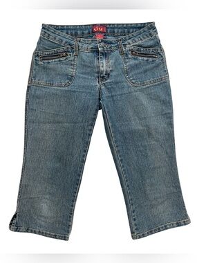 Vintage Y2k Tilt star button denim capris